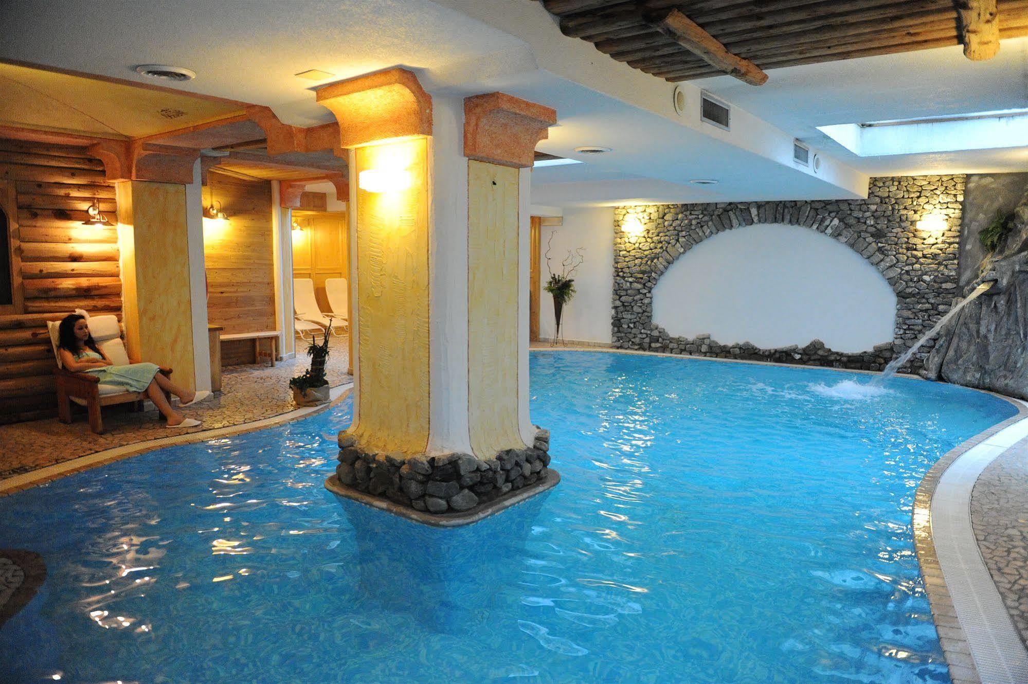 Hotel Helvetia Livigno Dış mekan fotoğraf